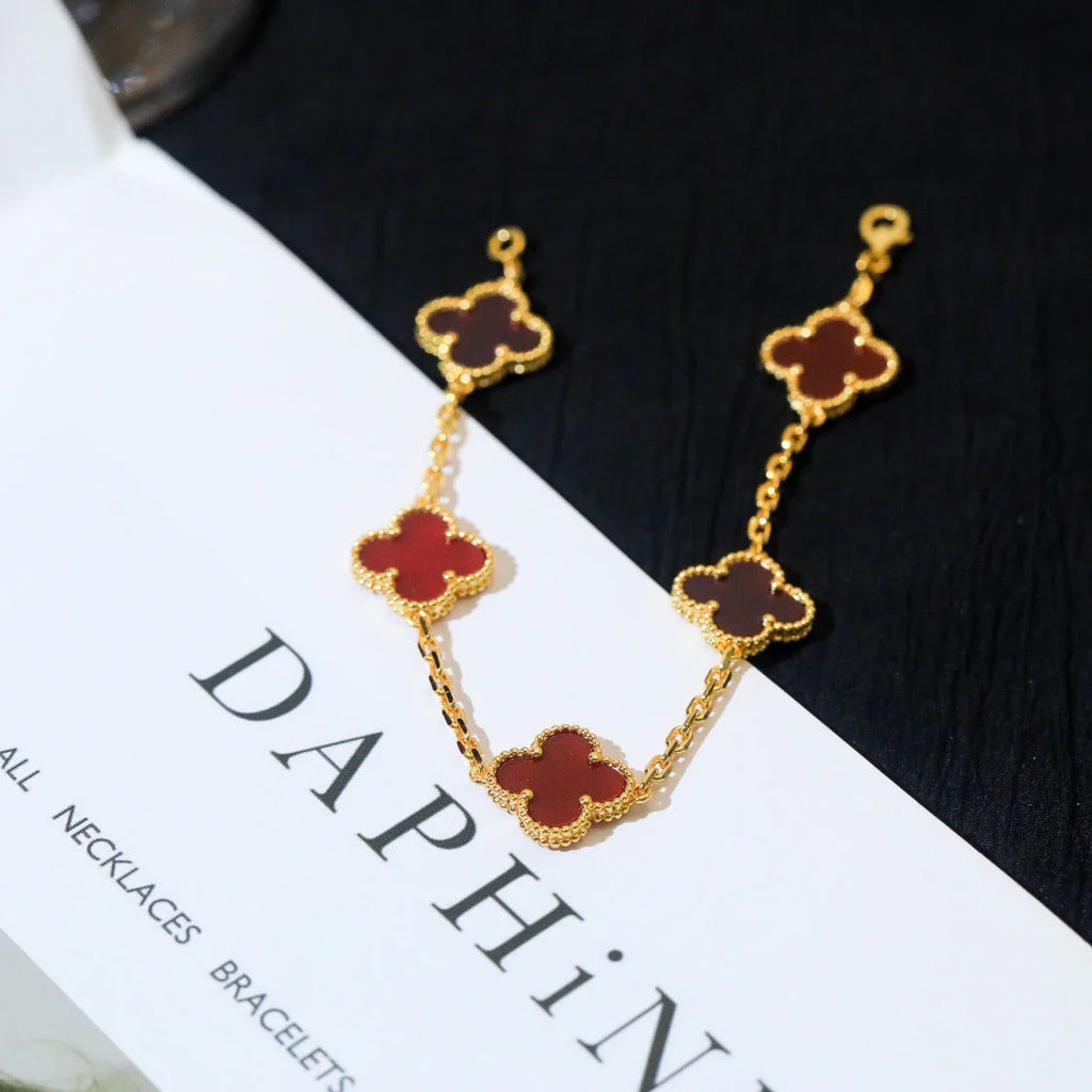 [Lumi jewelry] CLOVER 5 MOTIF RED CORNELIAN BRACELET COLLECTION