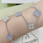 [Lumi] Neue Armbandkollektion „Clover 5 Motif“ aus lila Chalkedonier