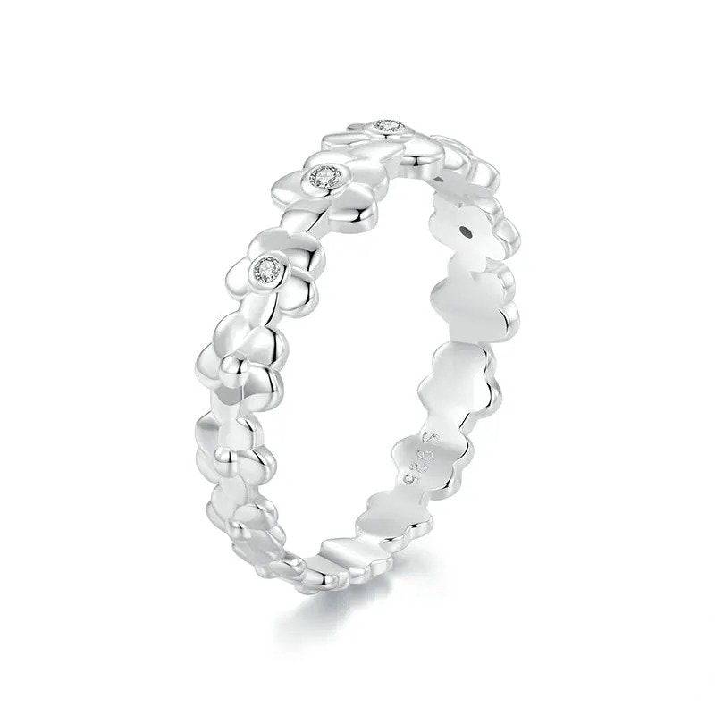 Blumenring mit Zirkonia-Besatz – Statement-Ring