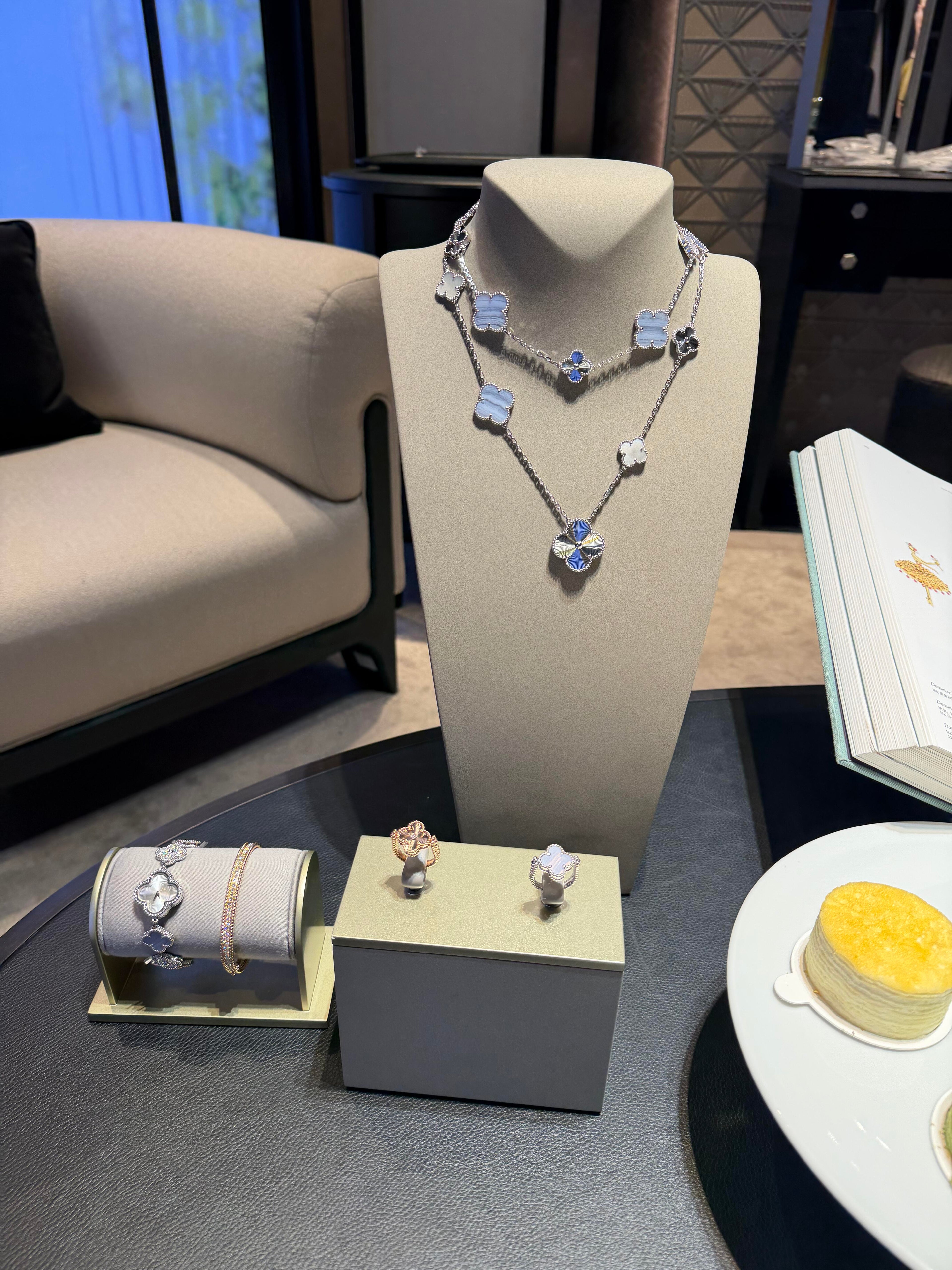 [¡®Lumi¡¯] 25 NEW CLOVER 15 MOTIFS PURPLE CHALCEDONY
