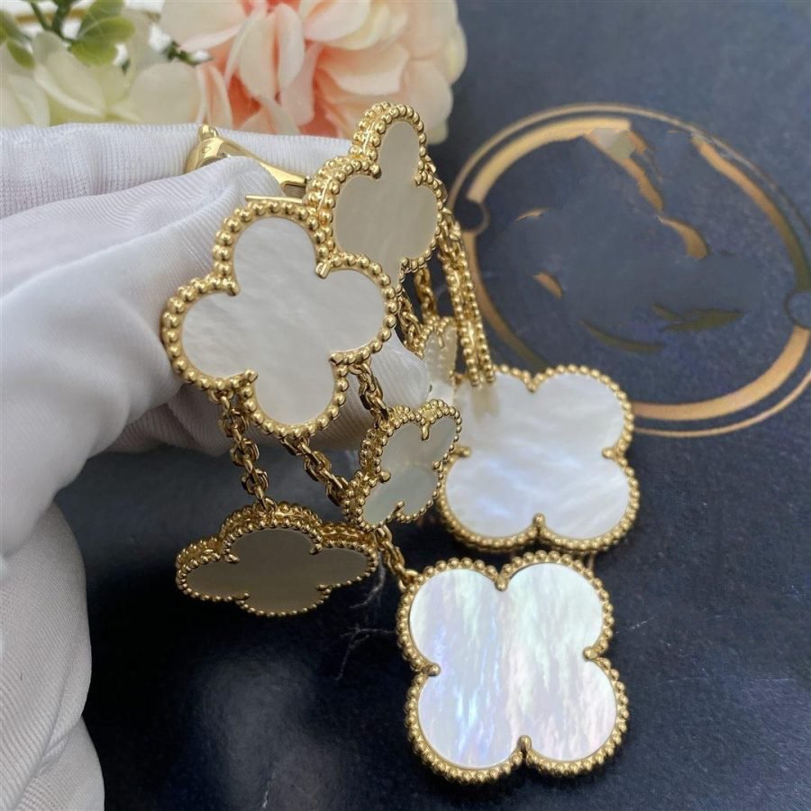 ¡®Lumi¡¯CLOVER EARRINGS WHITE MOP 4 MOTIFS GOLD
