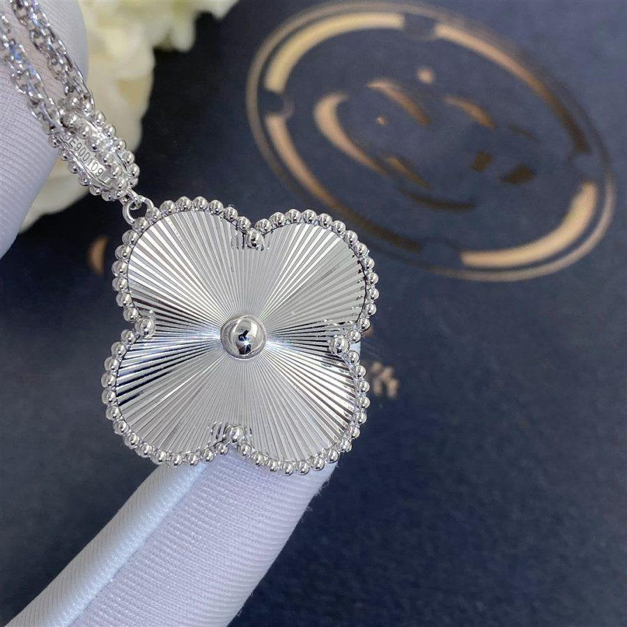 ¡®Lumi¡¯CLOVER 25MM SILVER BIG CLOVER NECKLACE