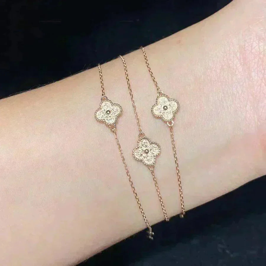¡®Lumi¡¯CLOVER SINGLE FLOWER BRACELET