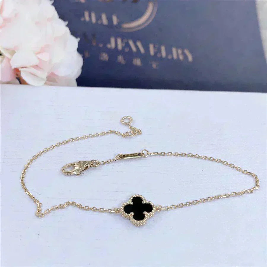 Lumi® CLOVER ONYX EINZELNE BLUMENARMBAND