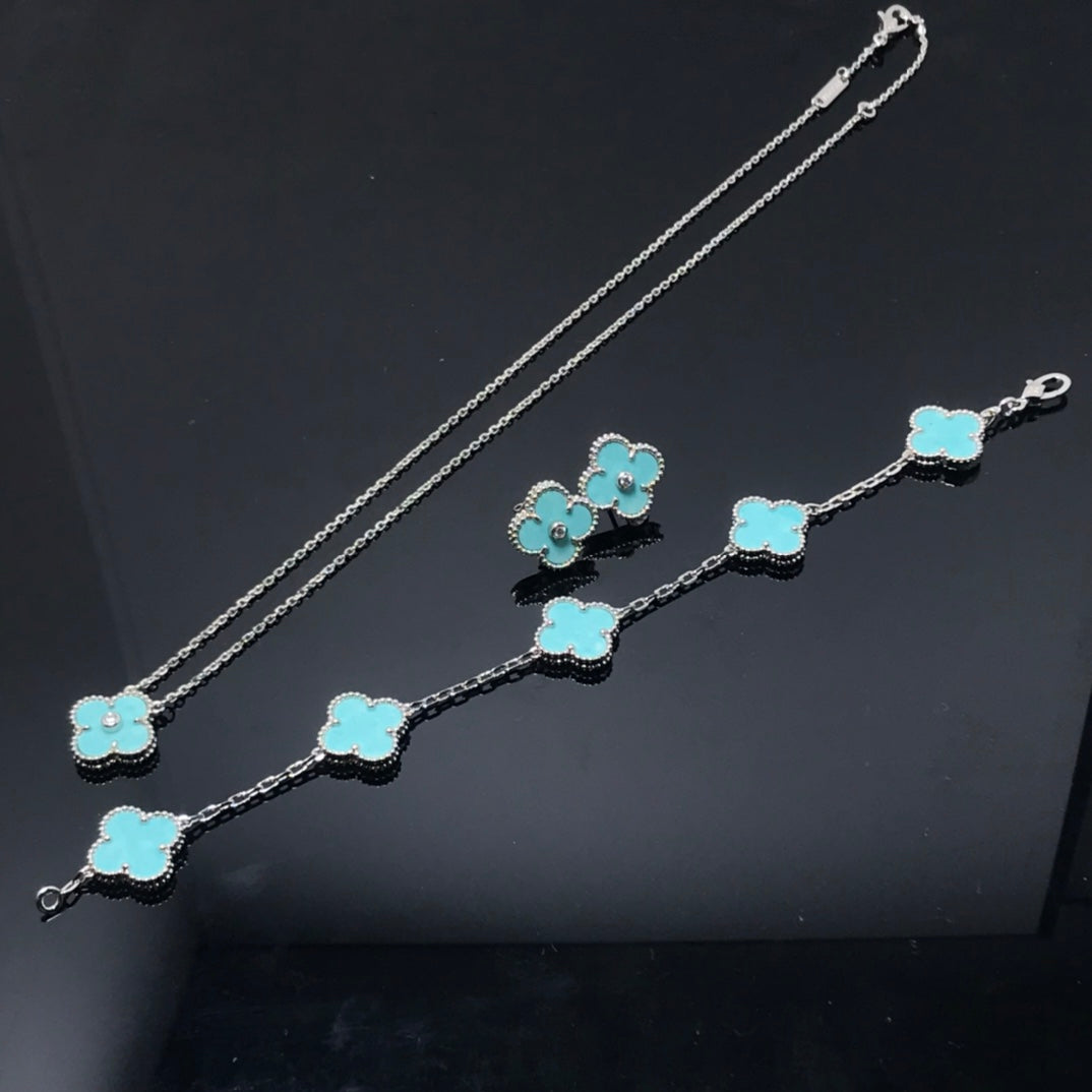 LumiClover 1 Diamantblaue Himmelsilberne Ohrringe